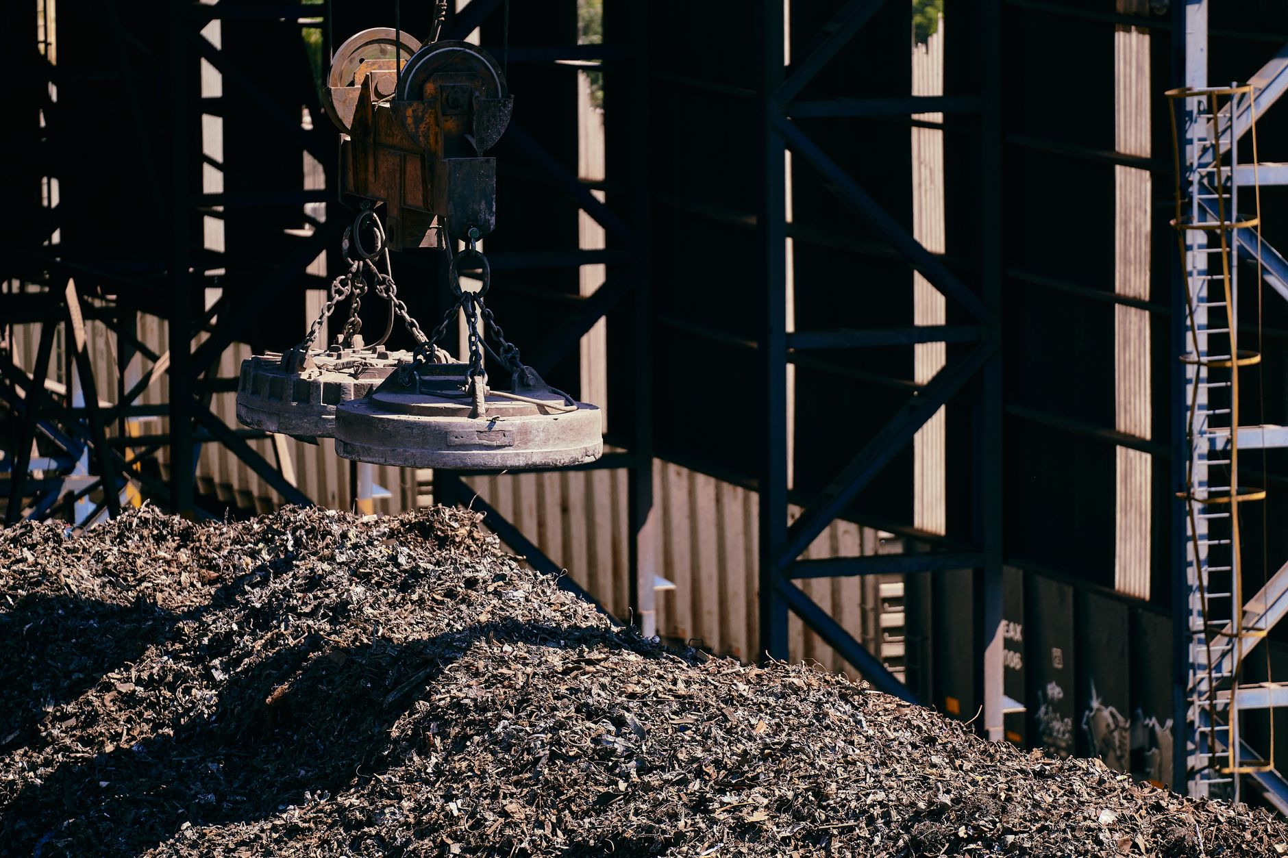 Circular Economy Basics for Manufacturers: Designing Out Waste