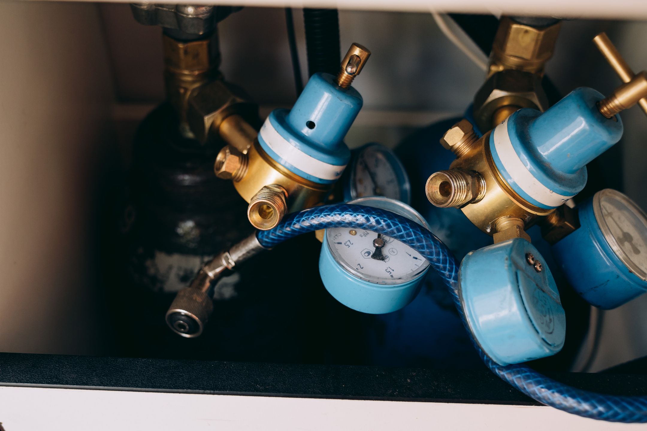 Pneumatic Systems and Components: A Practical Guide
