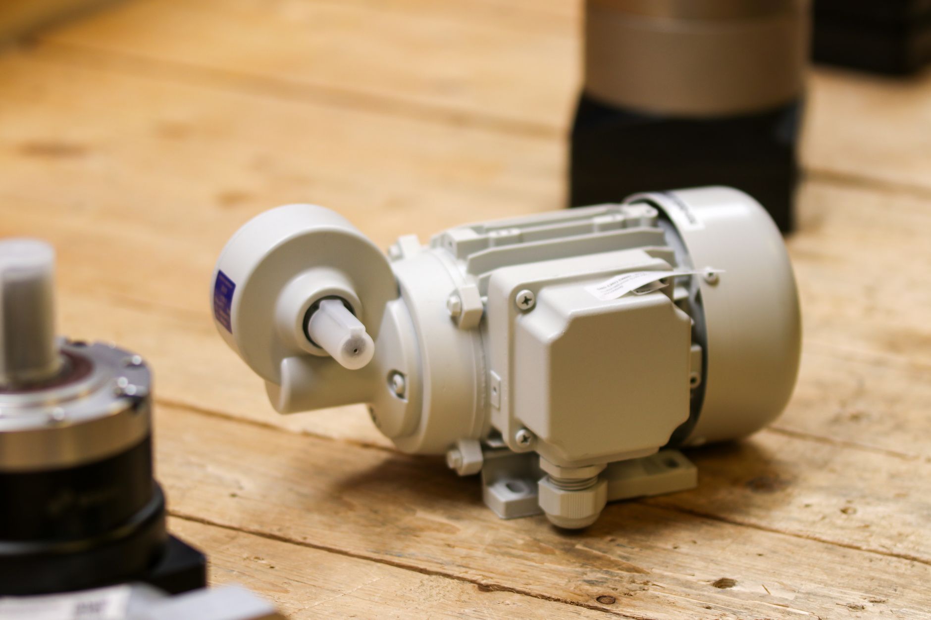 Servo Motors vs. Stepper Motors: Which One Do You Need?