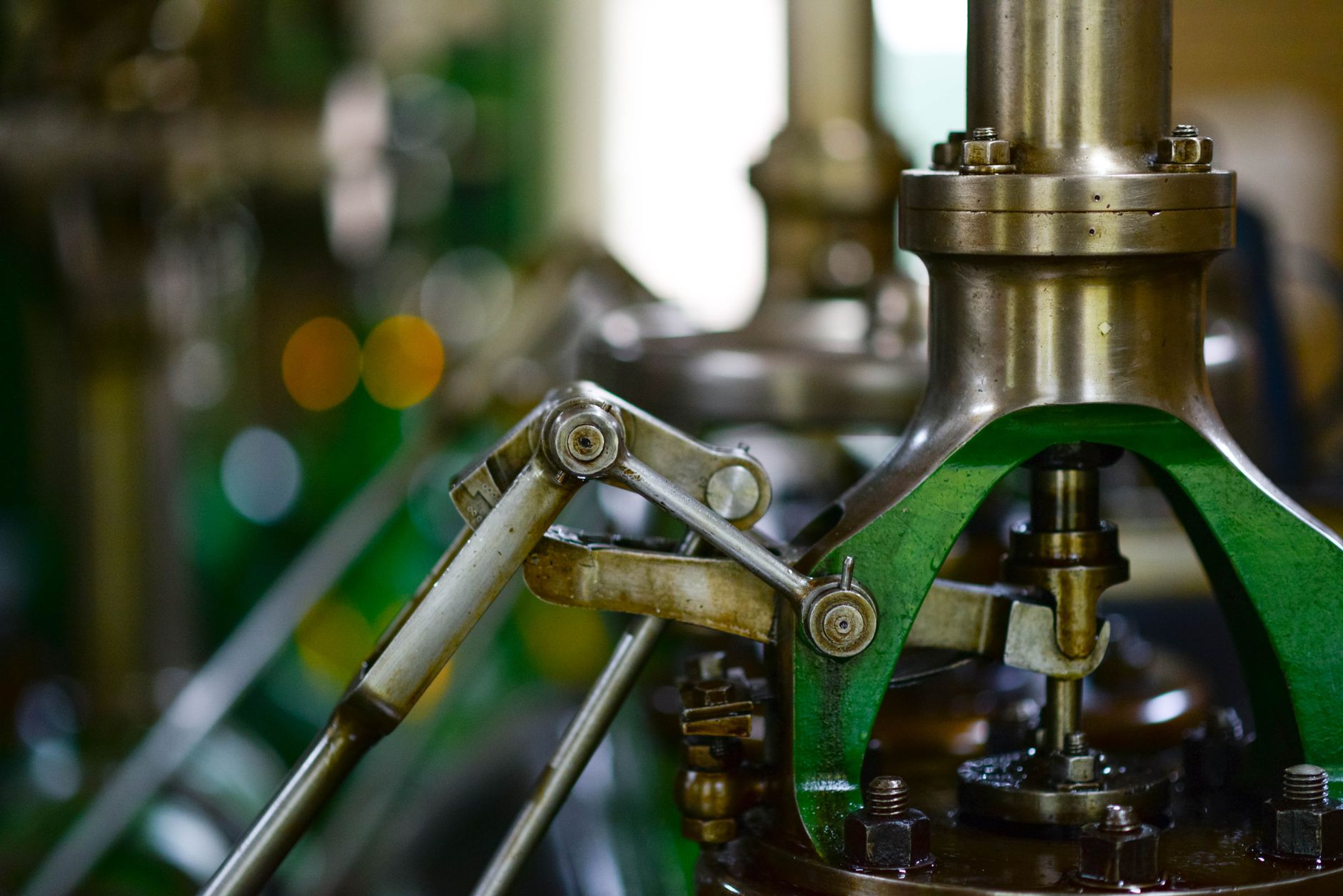 Shaft Alignment & Balancing: Why Misalignment Cuts Bearing Life in Half
