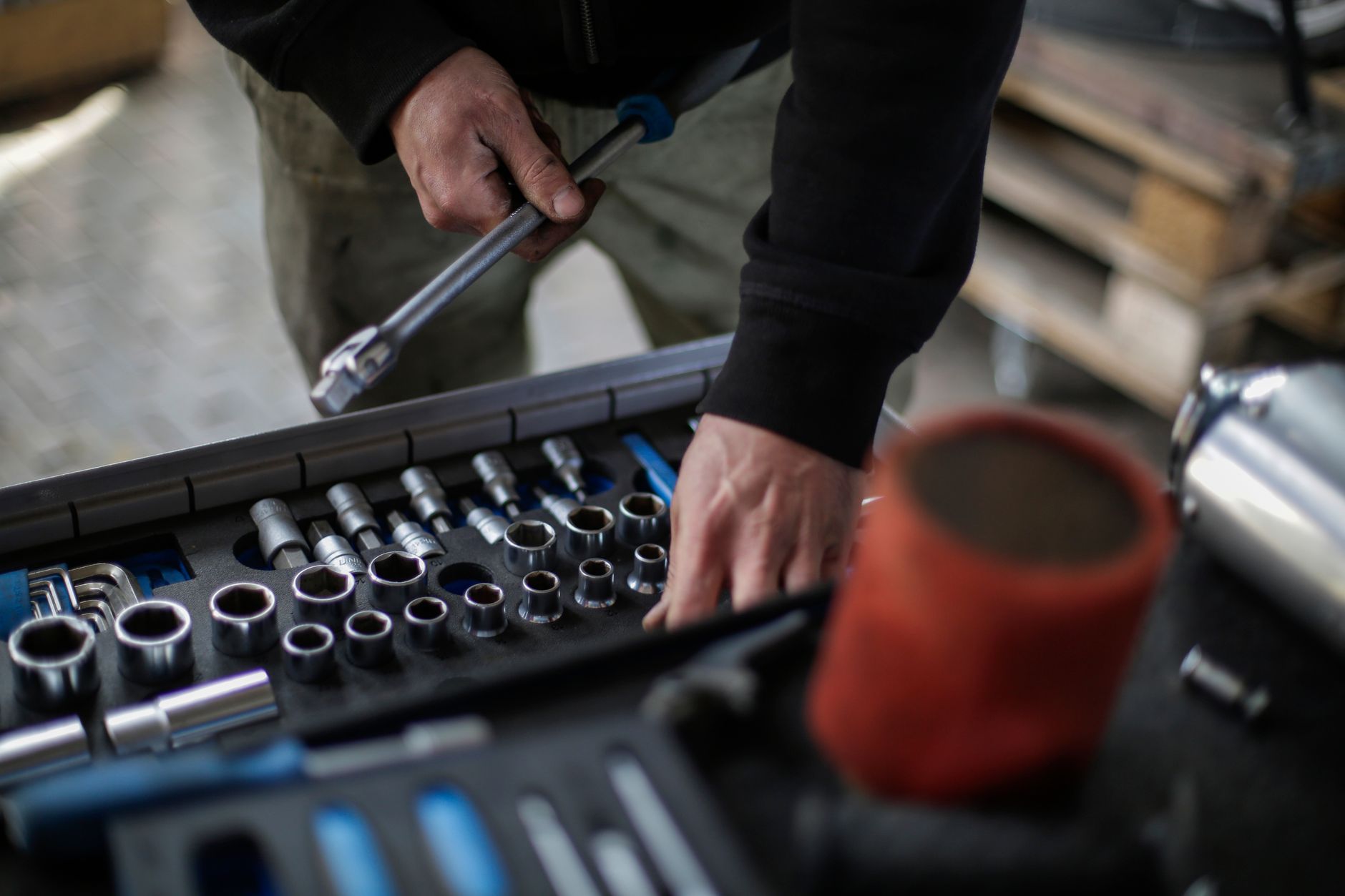 Technician preparing a tooling cart for a changeover